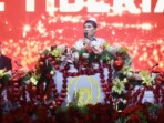 Gubernur Yulius Selvanus Ajak Jemaat Gereja Tiberias Hidupi Makna Natal sebagai Sumber Terang dan Harapan